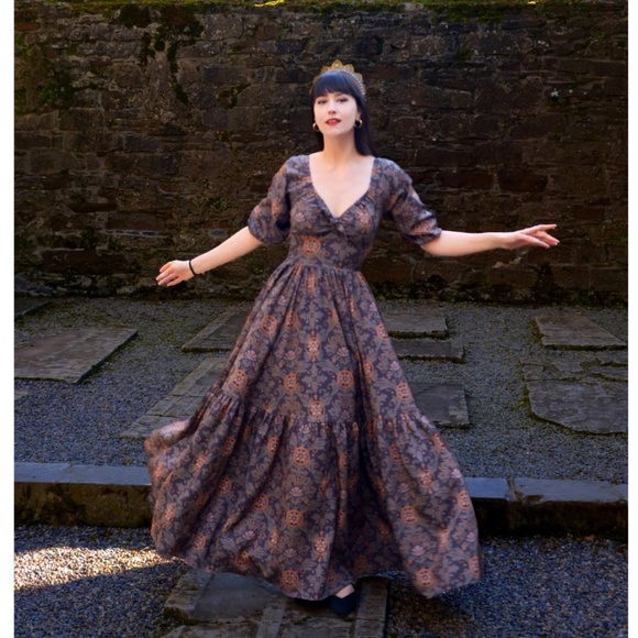 NWT 2X Molly Medieval Gothic Maxi Gown in Royal Woods - Picture 1 of 13